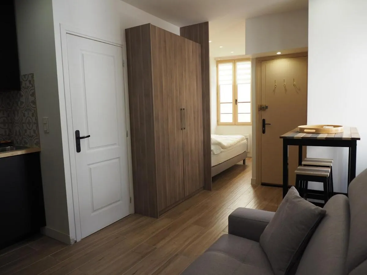 Apartment Charmant Studio, Quartier Historique Cannes